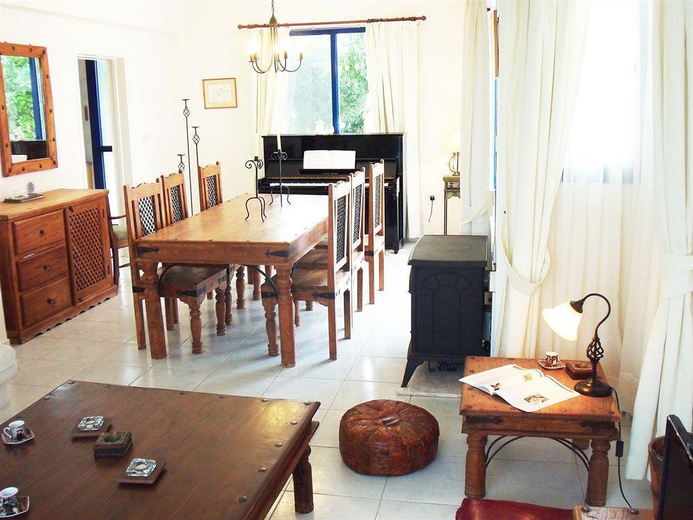 Kavalla Forest Villas Paphos Eksteriør billede