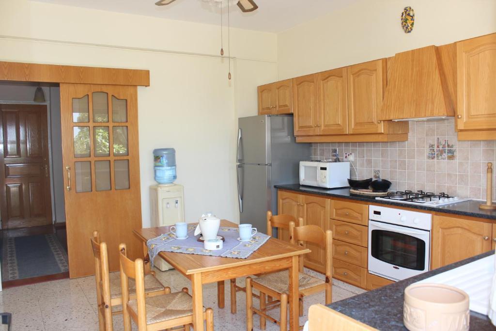 Kavalla Forest Villas Paphos Værelse billede
